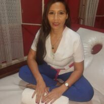 masajista estefi congreso terapeuticos ()